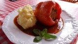 cervena plnena paprika
