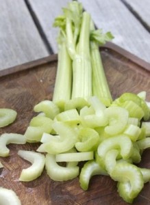 sušenie celeru - sušíme ho nakrájaný na krúžky
